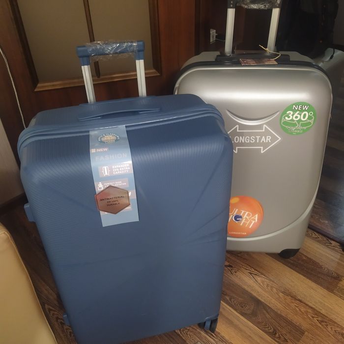 Чемодан большой новый