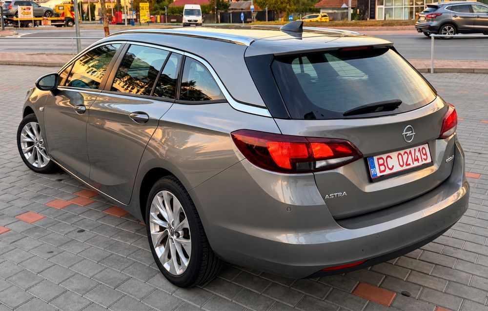 Opel Astra K Sports Tourer 2017 – 1.0 Turbo Benzină – 105 CP – LED/Xenon – Euro 6