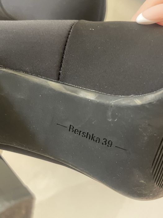 Токчета от bershka