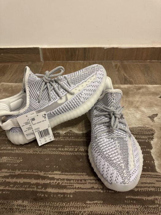 Yeezy 350 V2 Static