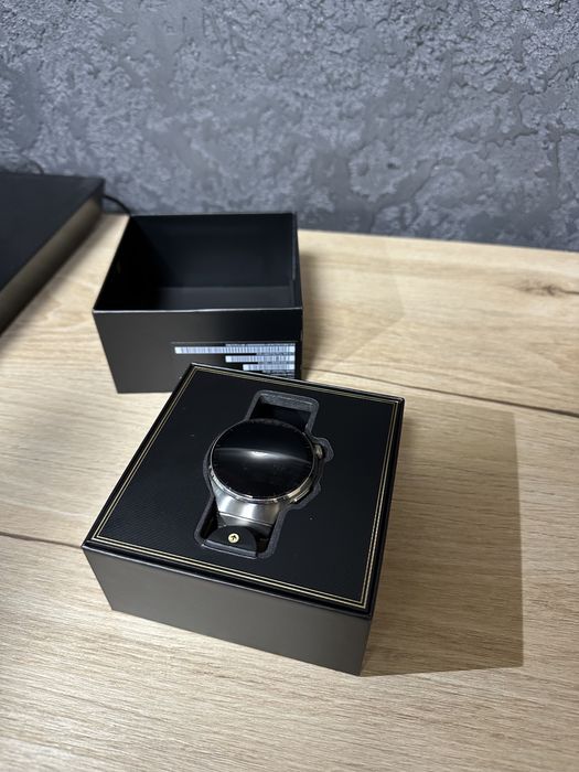 Смарт часовник Huawei Watch 4 Pro
