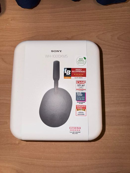 Sony WH-1000XM5