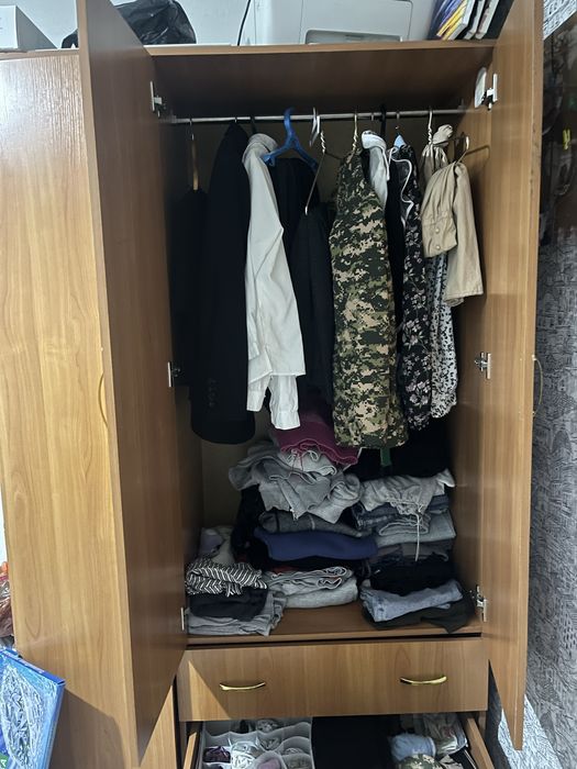 Продам шкаф для одежды