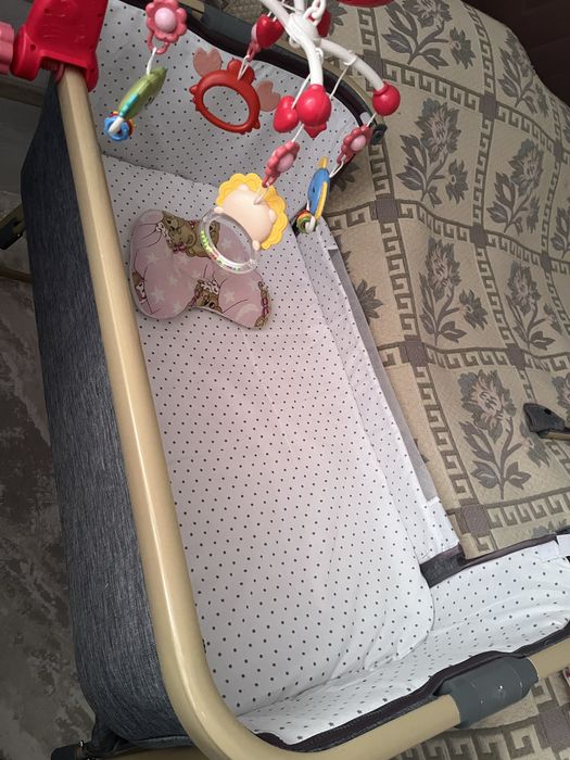 Продам манеж кроватку