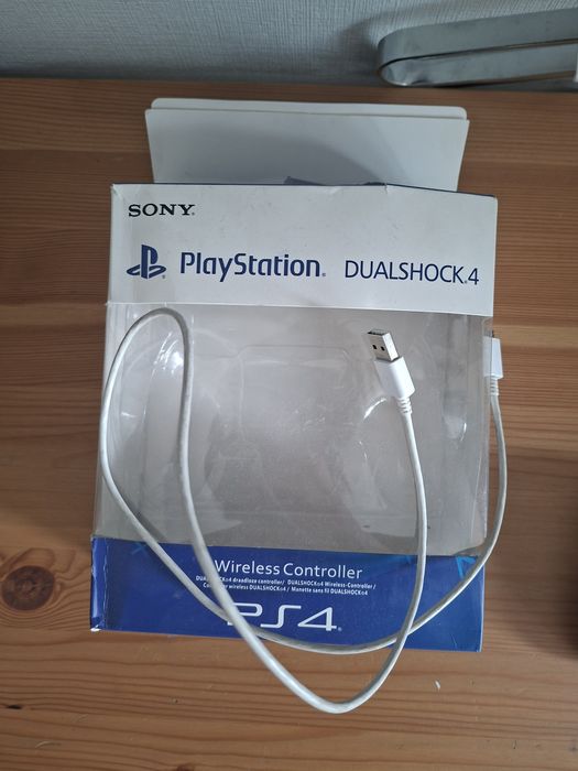 Dualshock 4 с коробкой