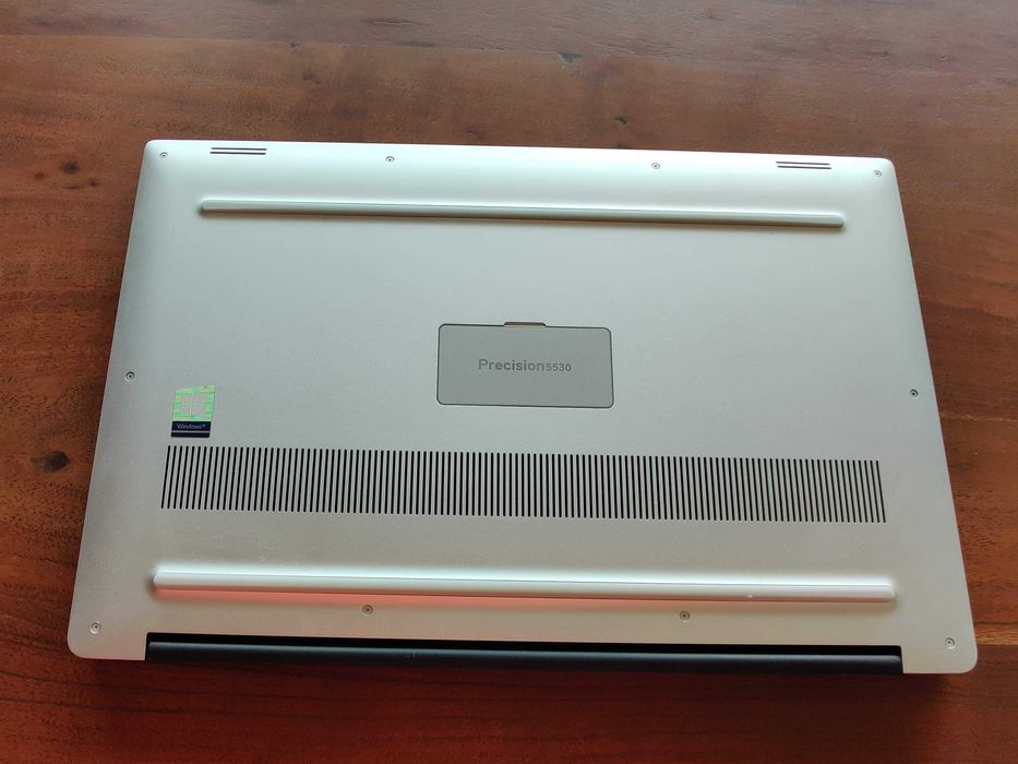 DELL Precision 5530 i7-8850h/RAM 16 GB/SSD 512 GB/GPU P2000