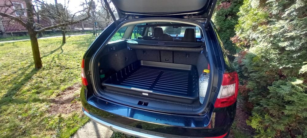 De vânzare Skoda Octavia Scout 2.0 l