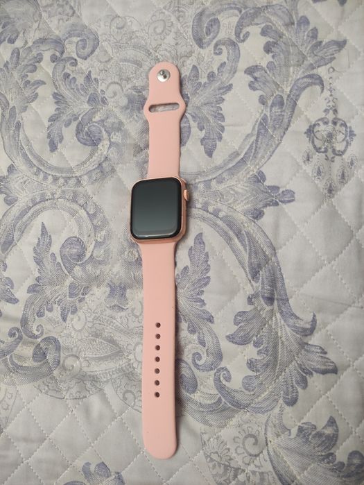 Привет часы работы очень хорошо