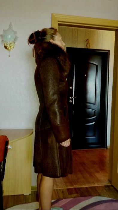 Женская дубленка 8000
