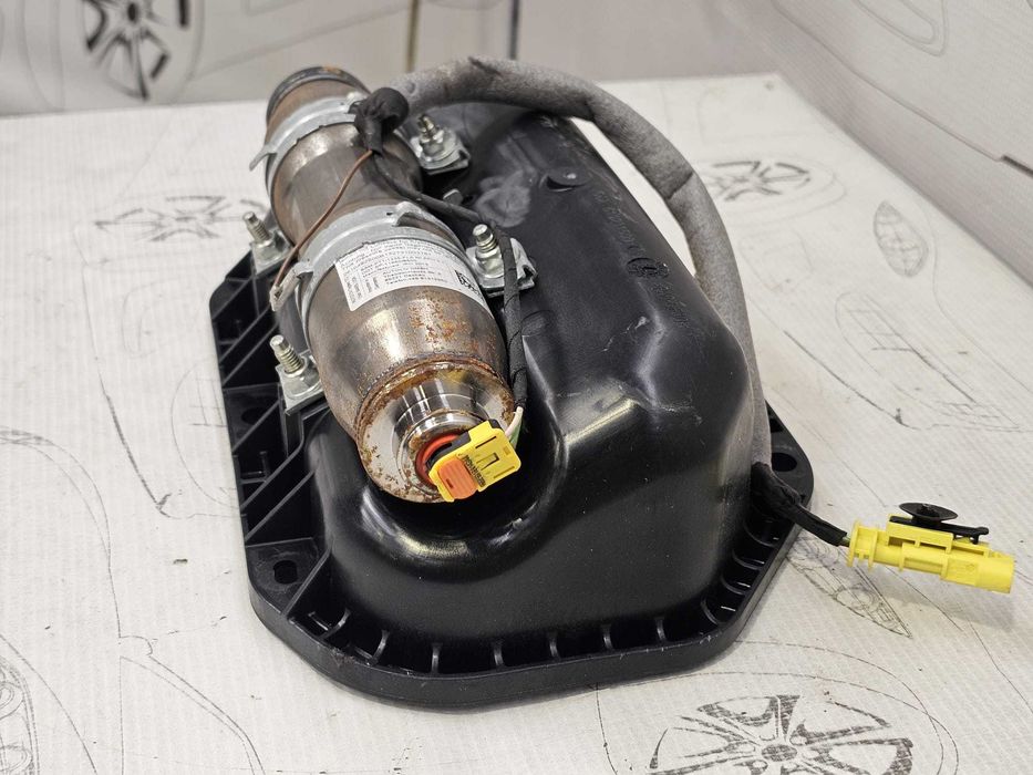 Airbag pasager bord Opel Zafira Tourer C 2013 2.0 CDTI 96kW Cod OEM: 13381058, 610231500A, 366398980 (5G3)