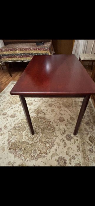 Продаётся стол Б/У