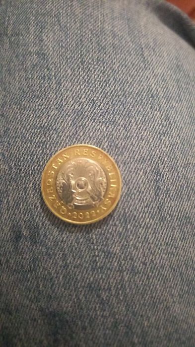 Монеты 100тенге 10 000