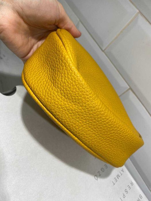 Малка Жълта чанта
