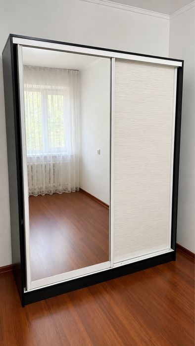 Продам купе шкаф и комод