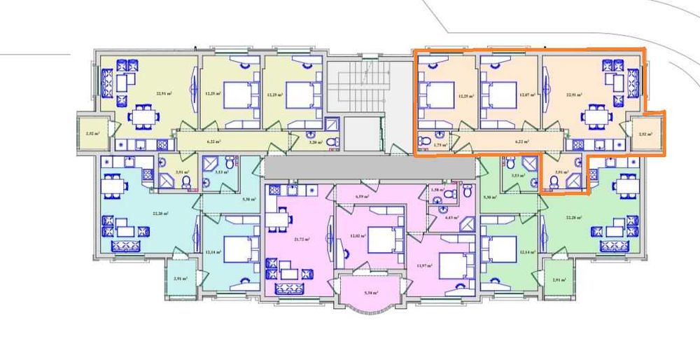 Тристаен апартамент, разположен в Широк Център, гр. Хасково