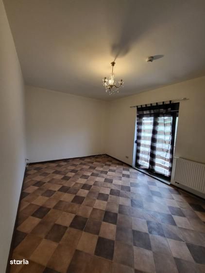 Vilă Spațioasă Tunari | Zonă Centrală | 6 Camere | 5 Băi |