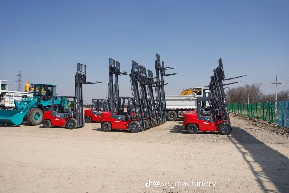 Вилочный погрузчик Кара