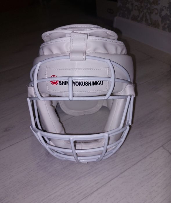 Шлем для каратэ, состояние нового