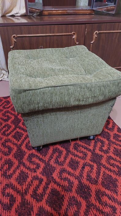 Советский трильяж с пуфиком