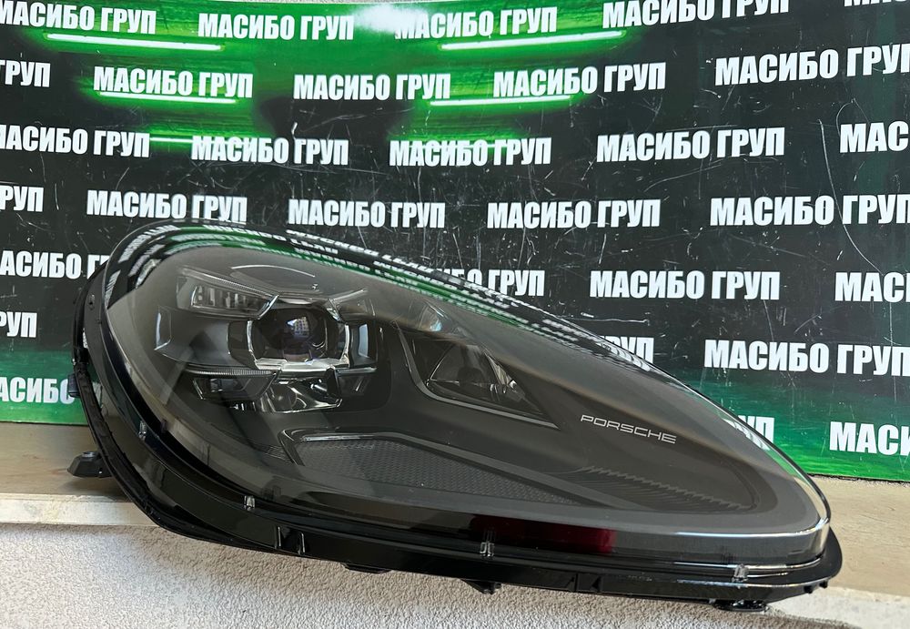 Фар far десен Shadow Black фарове Matrix за Порше Макан Porsche Macan