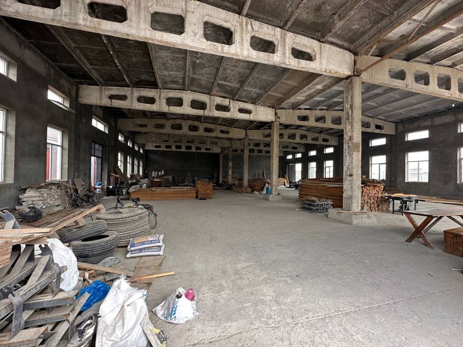 Сдаётся в аренду 700 м2 складского помещения