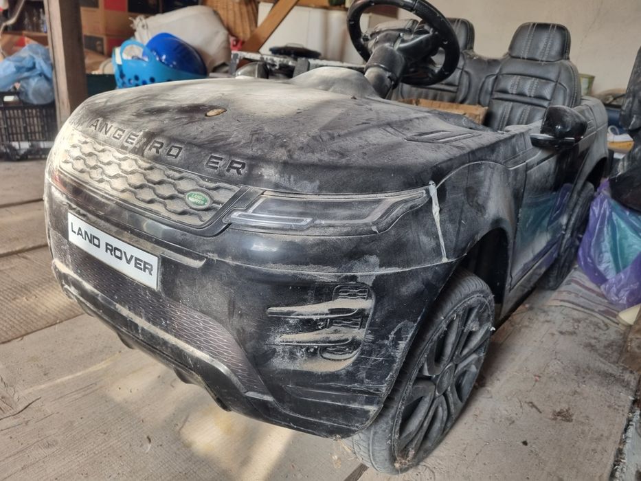 Masinuta electrica range rover