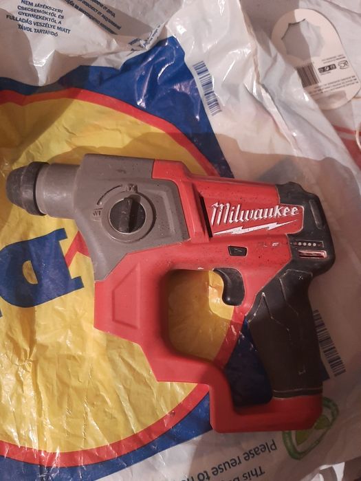 Milwaukee rotopercuto m12 fuel