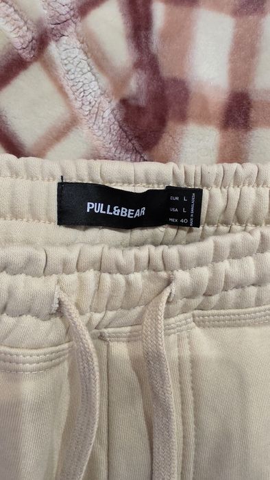 Pantaloni pull bear