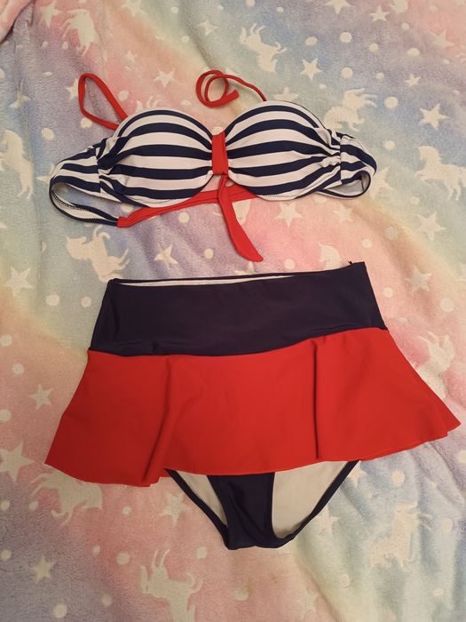 Продам купальник