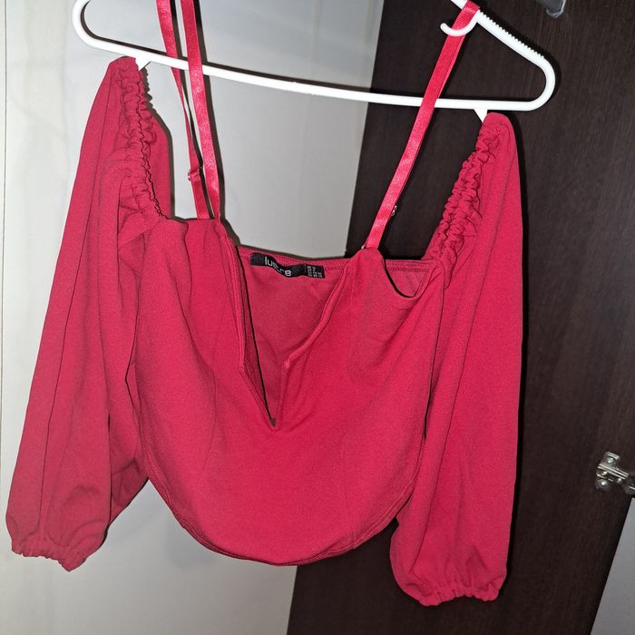 Bluza rosie ,elegantă