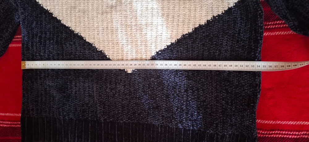 Дамски зимен мек пуловер,