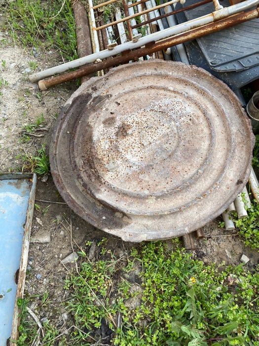 Люк продается СССР