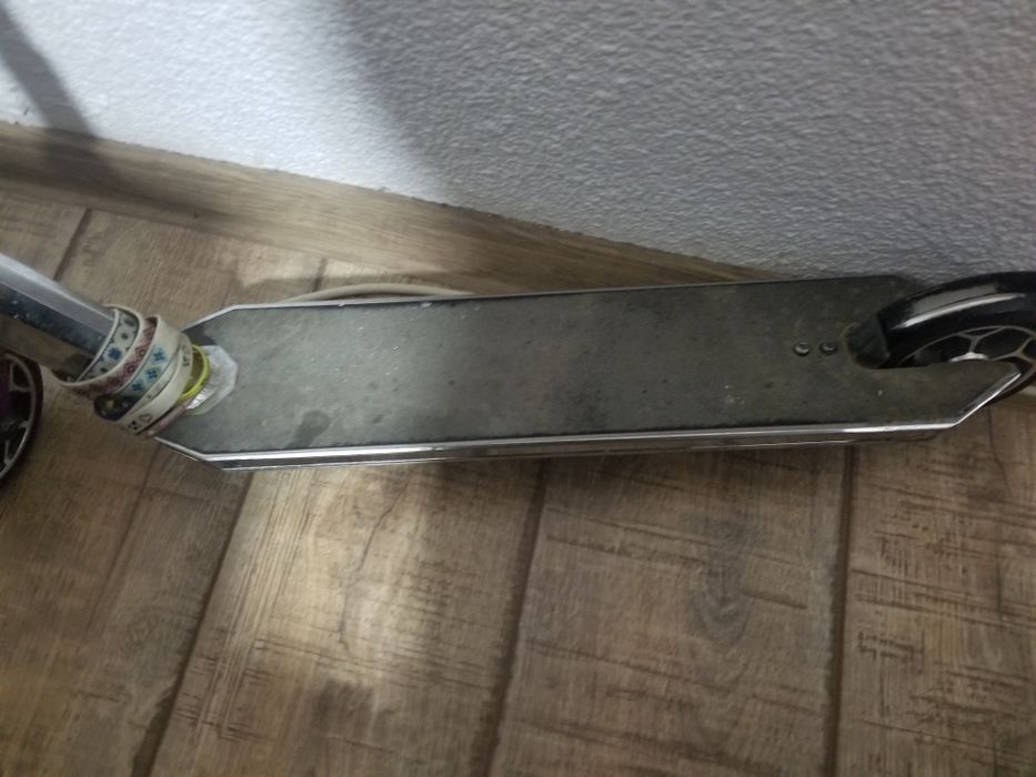 Trotineta oxelo in stare foarte buna imbusuri incluse