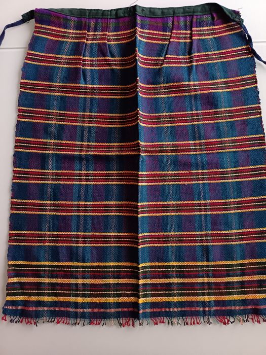 Ръчно тъкани престилки