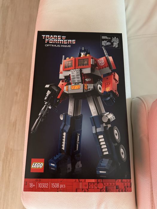 LEGO Transformers Optimus Prime 10302