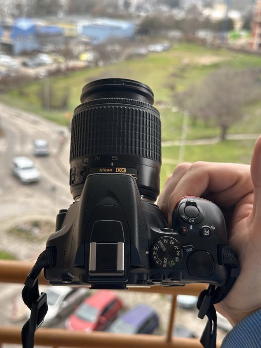 Nikon D3500 с 55-200mm обектив