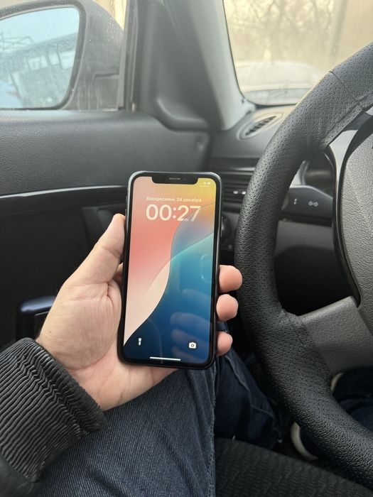 Продам iphone XR 128GB