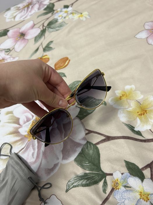 Vand ochelari prada, urgent