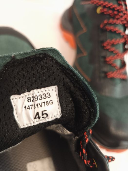 Adidași high colorado