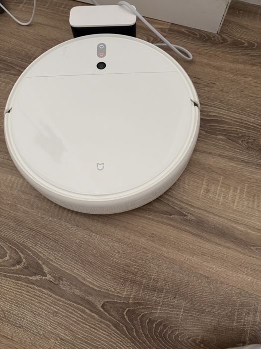 Роботпылесос Mi vacuum MOP