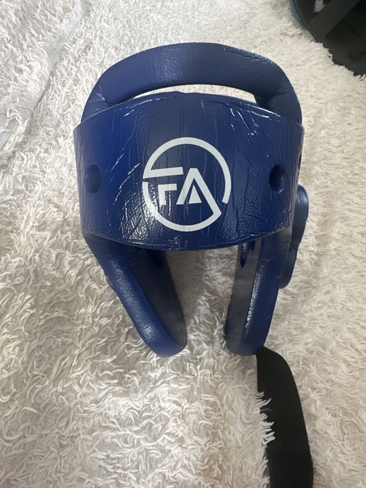 Шлем для таэквандо