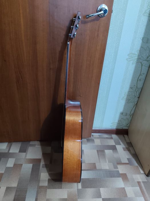 Срочно продается гитара Yamaha