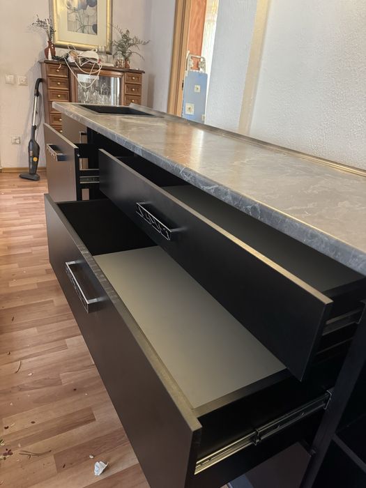 СРОЧНО! Продаю кухню