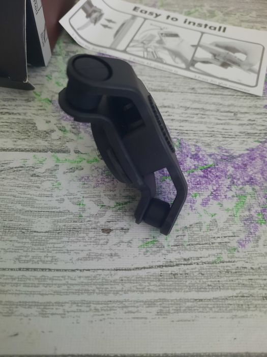 Suport telefon tip quad lock moto