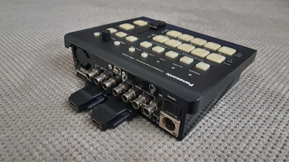 Видеомикшер пульт