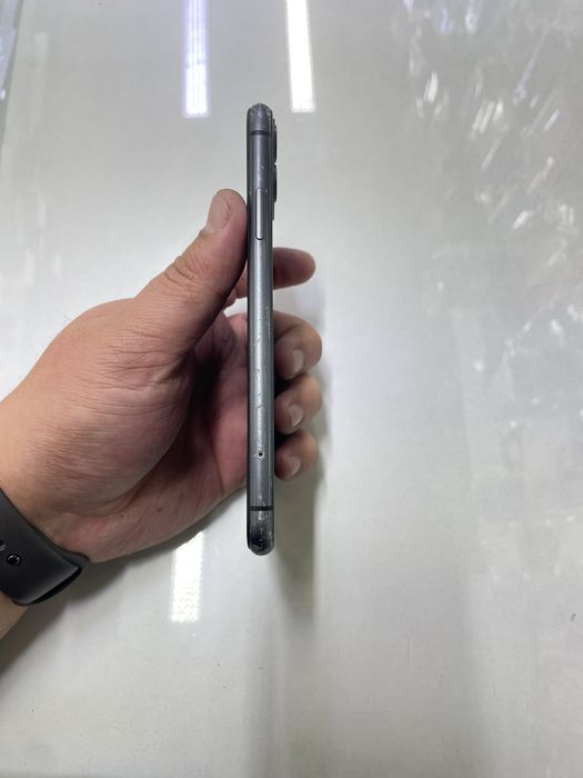 Iphone 11 (128GB)