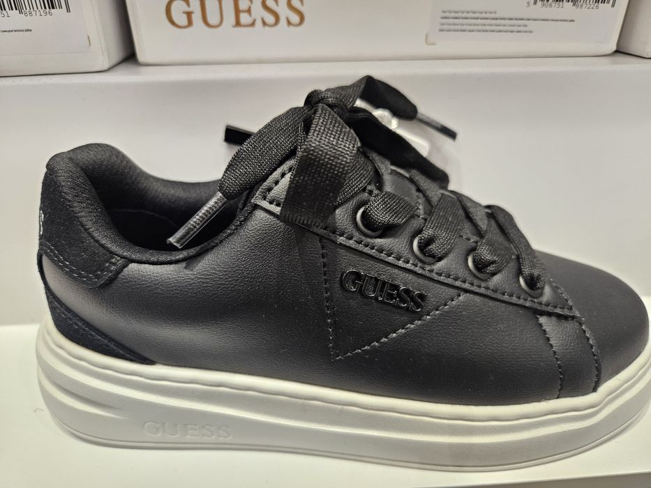 Обувки GUESS  и кецове GUESS
