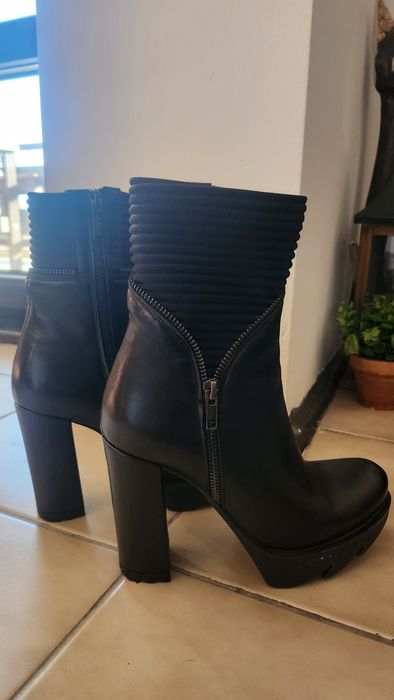 Боти GIANNiI естествена кожа н. 36