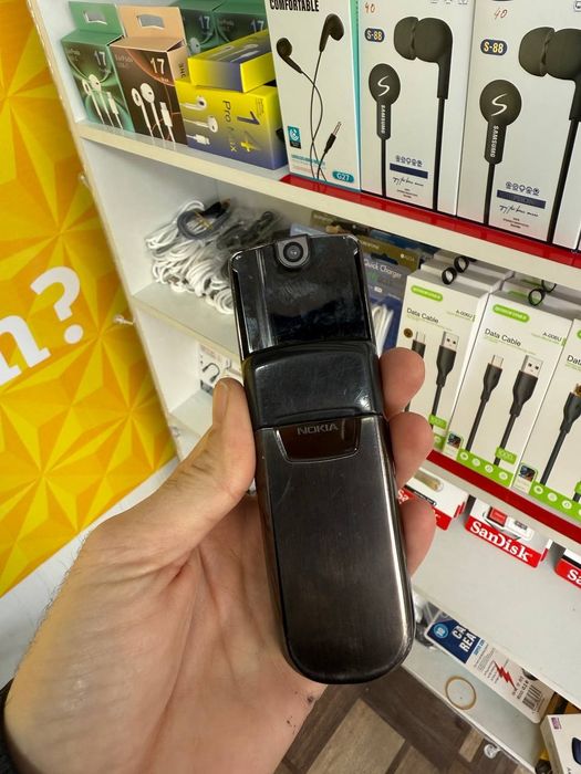Nokia 8800 orginal sotiladi zaryatchik yo'q