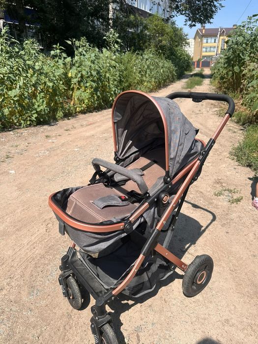 Продам детскую каляску